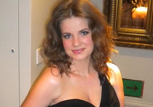 “Este urat, dar ce-mi pasa… Da 600 de euro pe o cina”. Ce inseamna pentru ea “dragostea” adevarata