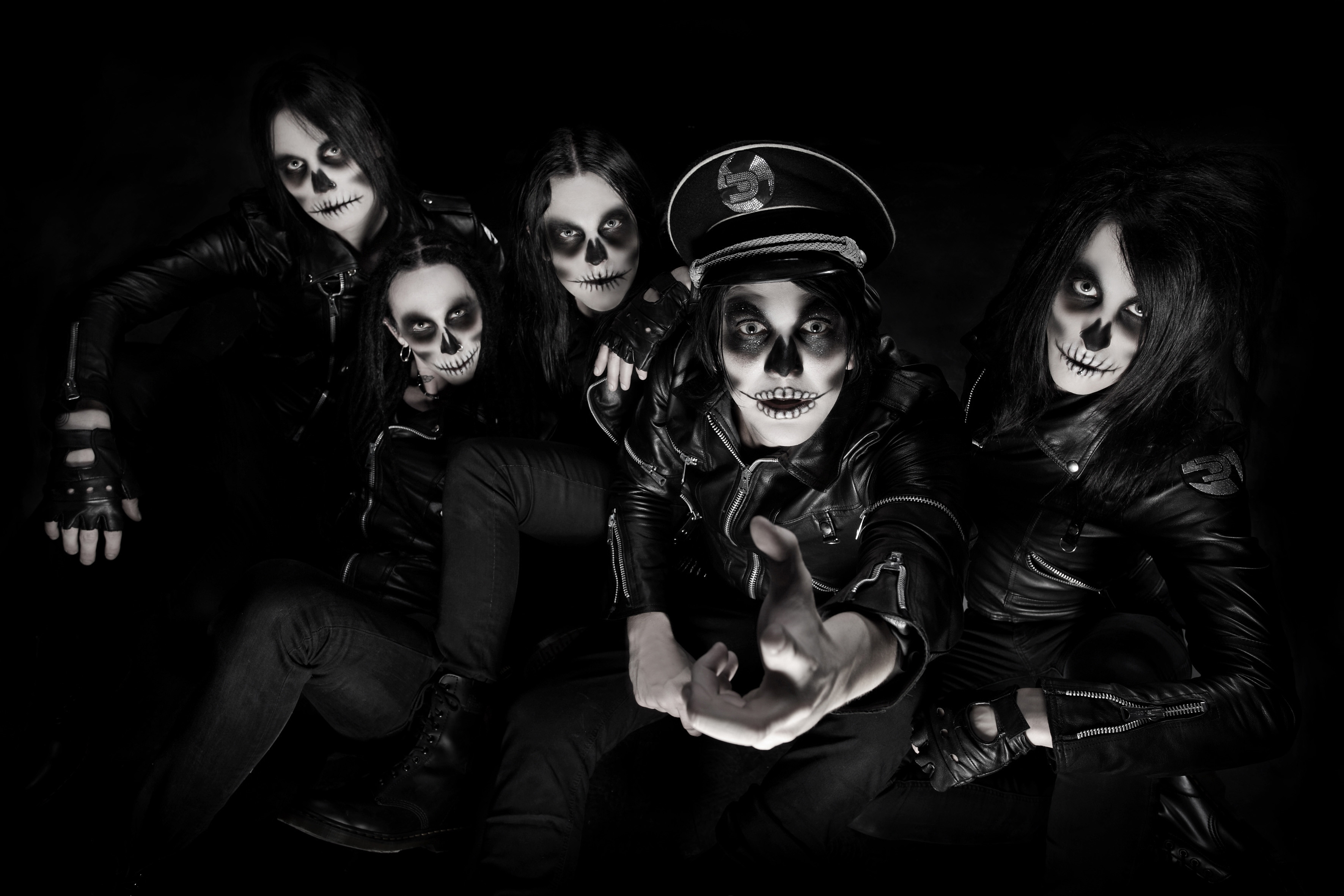 Inca doua trupe renumite la ARTmania Festival 2012: Deathstars si Poets of The Fall