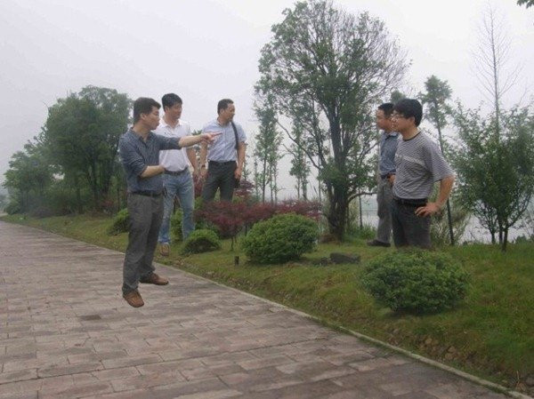 FOTO. Guvernul chinez nu vrea sa angajeze pe cineva care se pricepe la Photoshop. Vezi ultima GAFA