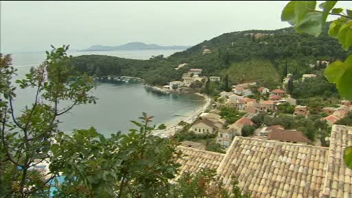 Grecii au ajuns la disperare. Turismul incepe sa se clatine, dupa ce strainii si-au anulat vacantele