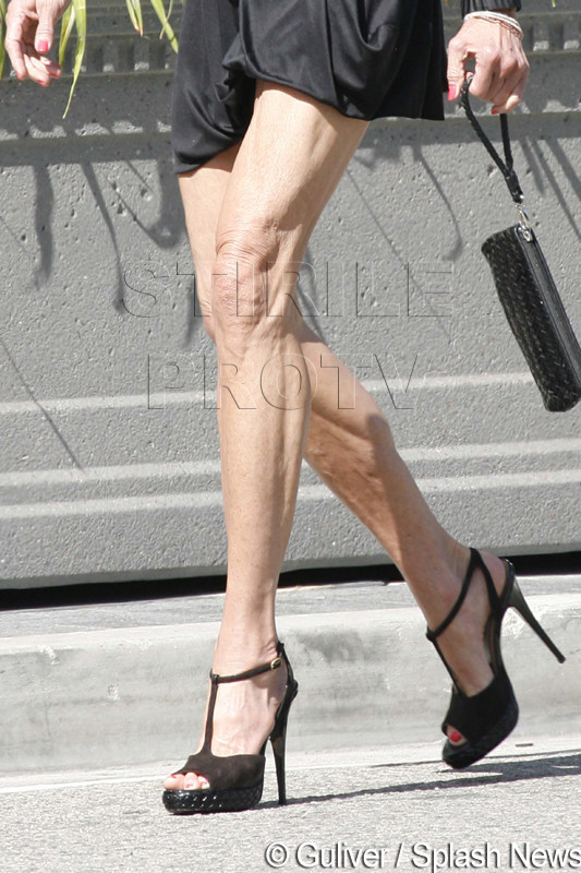 A fost regina catwalk-ului, acum e un dezastru total. Barbatii s-au speriat cand au vazut-o. FOTO