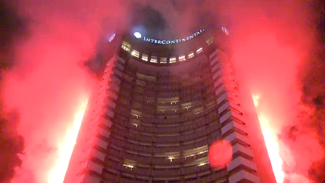 Noaptea Alba a Galeriilor in Bucuresti, prefatata cu un "Intercontinental in flacari"