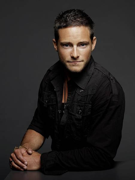 10 BARBATI celebri care s-au nascut femei ! GALERIE FOTO