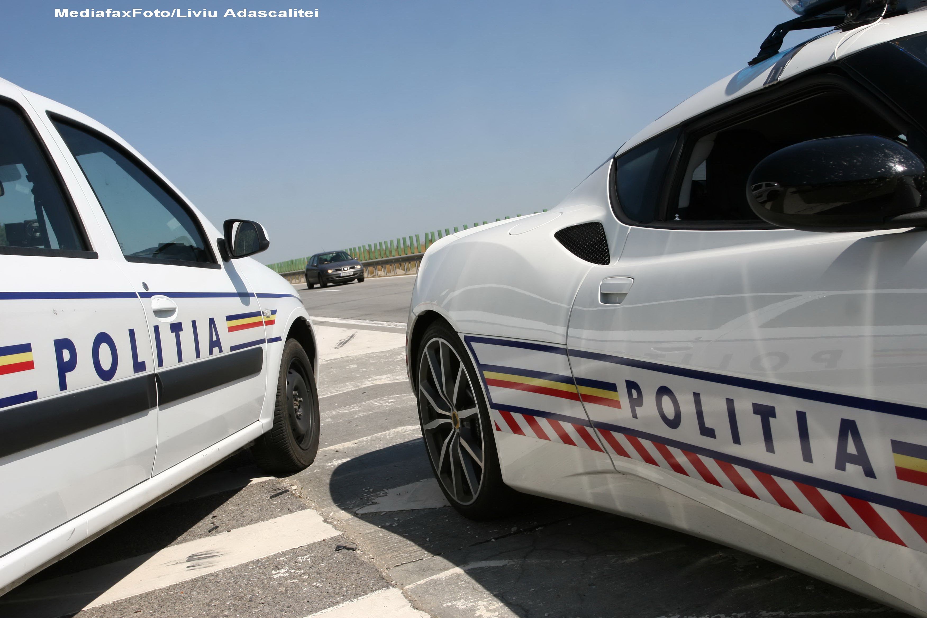 Olt: Ancheta a Politiei dupa ce un banner de 3.500 de euro cu senatorul UNPR Ion Toma a fost distrus