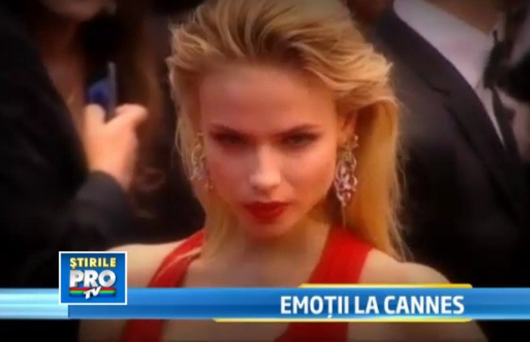 Covorul s-a aprins si mai tare la Cannes. Rochii rosii si provocatoare la premiera Cosmopolis