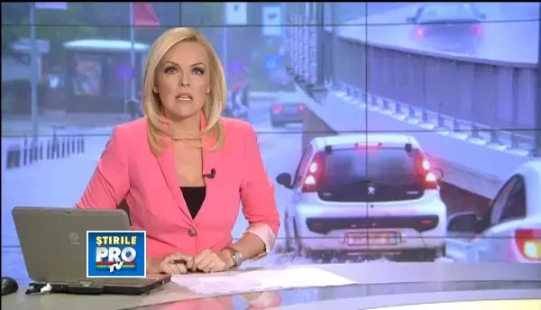 Capitala a cedat in fata furtunii: masinile au plutit haotic, statiile de metrou au fost inundate