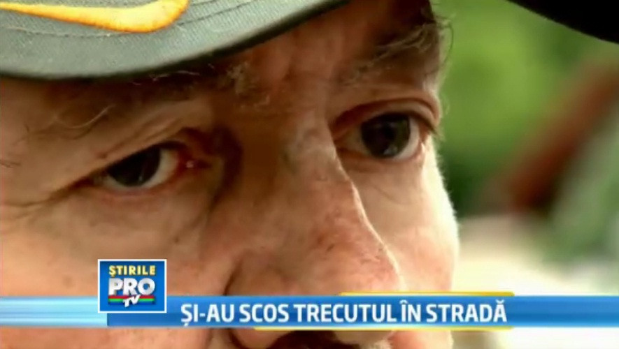 Reportaj in "bazarul saraciei" din Bucuresti. Oamenii care isi vand NIMICUL pentru un colt de paine