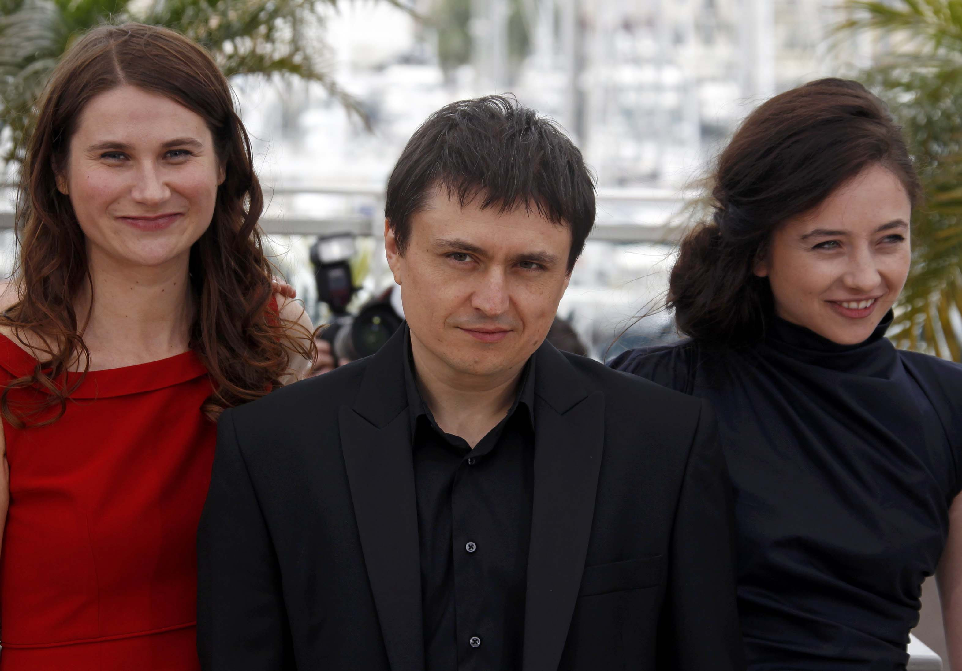 Filmul lui Cristian Mungiu a luat 2 premii la Cannes! Vezi cine a castigat Palme d'Or VIDEO