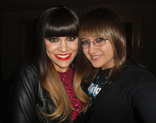 Aceasta adolescenta a batut toate recordurile. Ce poze contine albumul ei. Galerie FOTO