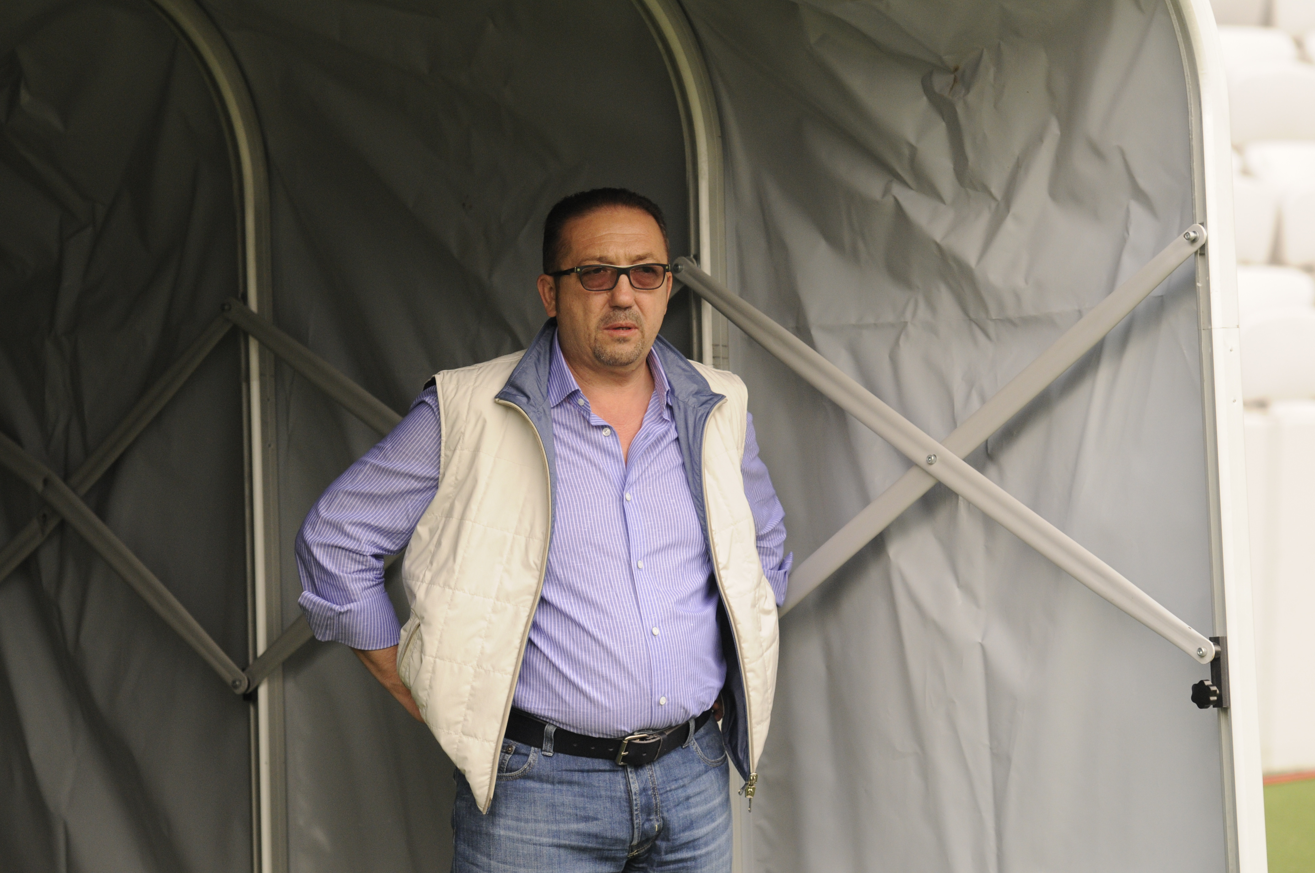 U ia titlul dupa 10 ani exact dupa plecarea lui Walter