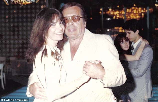 Fiica unui mafiot de temut isi povesteste copilaria: "Parca traiam langa o masina de ucis"