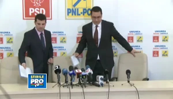 Momente comice la conferinta de presa a USL, cu premierul Victor Ponta in prim-plan.