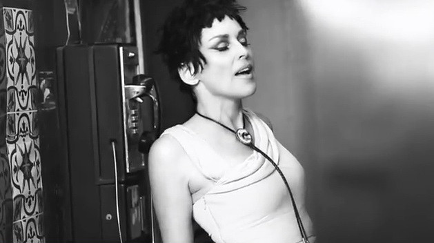 Sharon Stone, FOARTE sexy la 54 de ani.Vezi cum arata intr-un film alb-negru! VIDEO