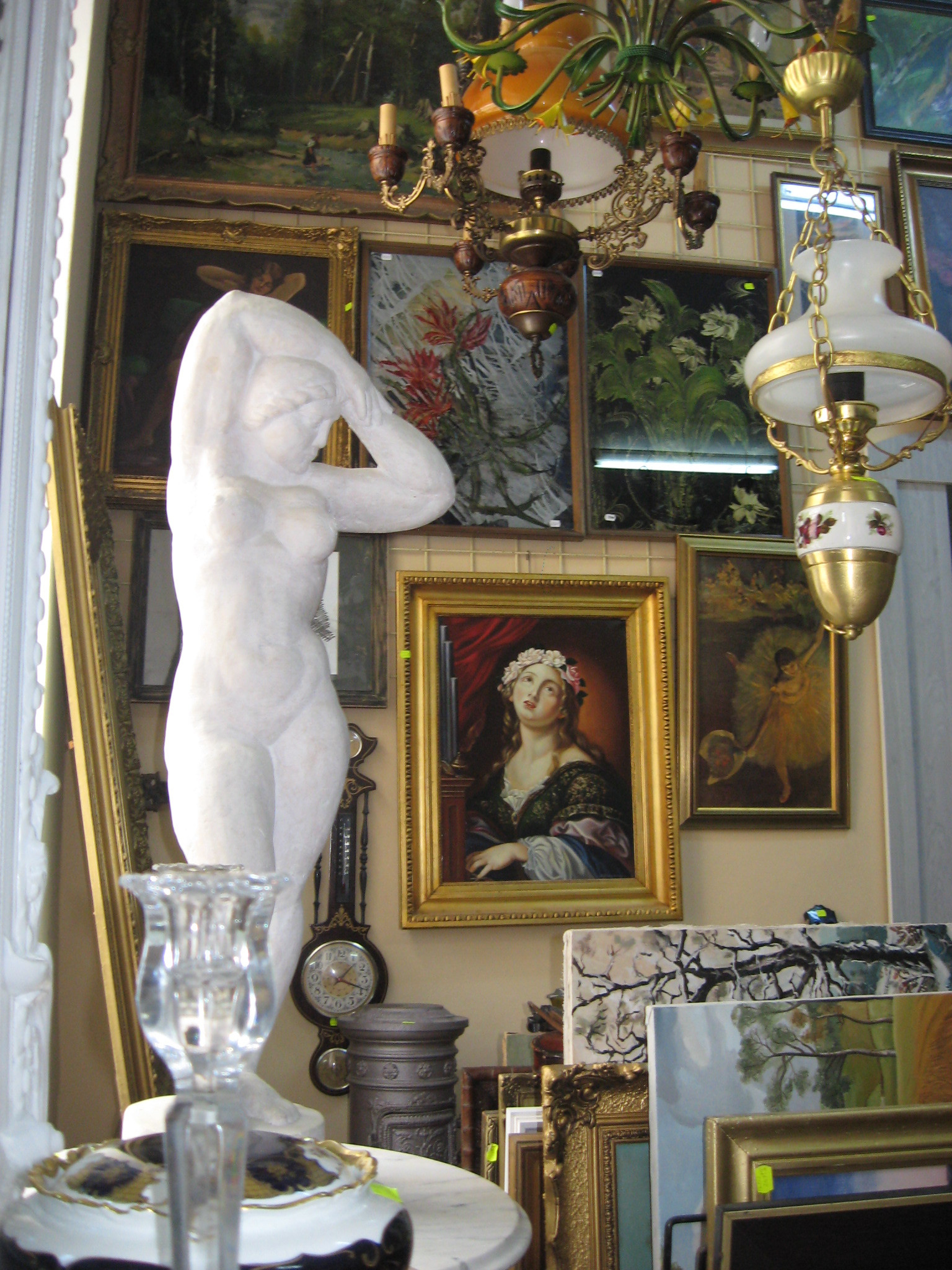 Criza loveste in arta. Pretul obiectelor de anticariat s-a prabusit si cu 40 la suta