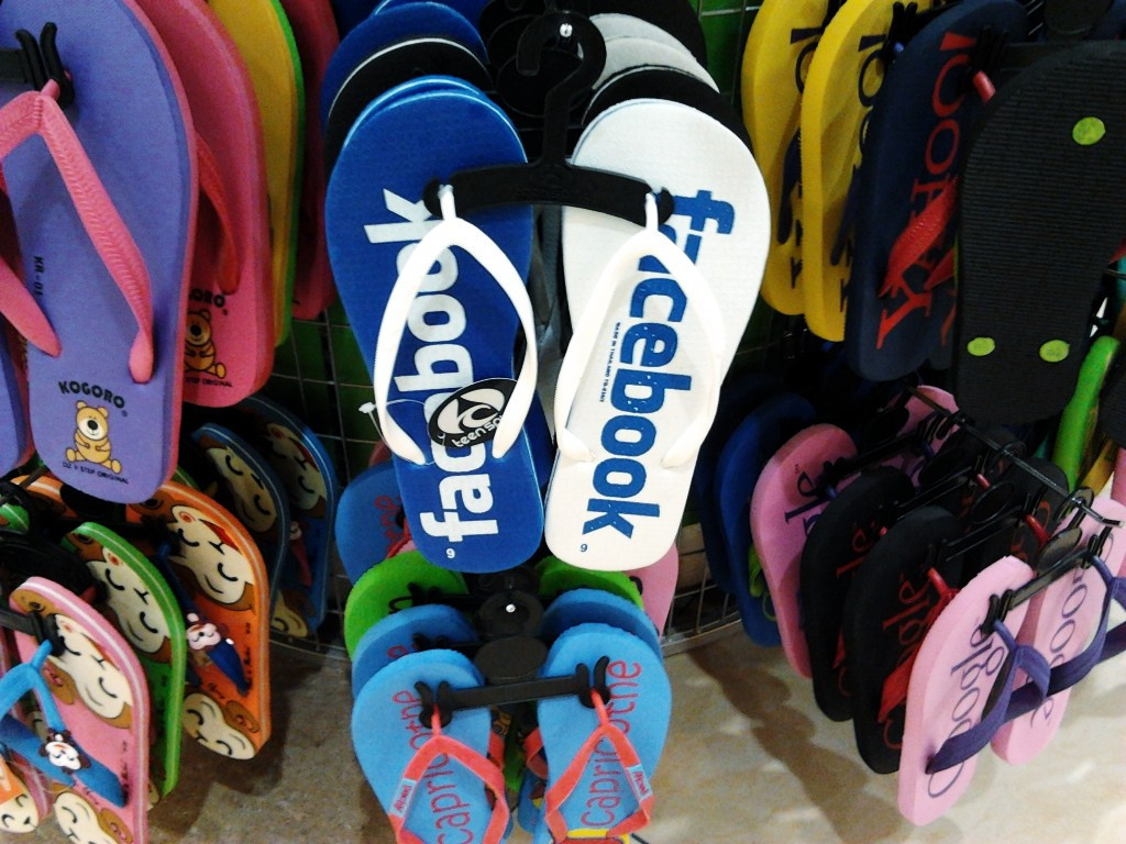 CELE 5 tipuri de oameni pe care este OBLIGATORIU sa-i EVITI pe Facebook