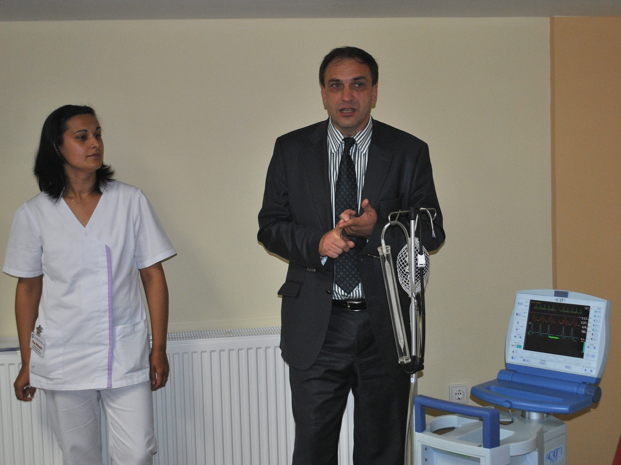 Seful de clinica la Universitatea din Debrecen pune pe picioare chirurgia vasculara din Satu Mare