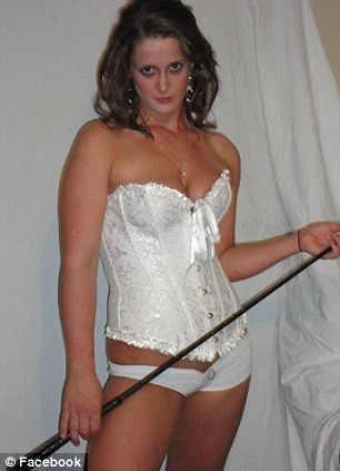 Galerie FOTO. Pasiunea acestei studente a trimis-o la inchisoare. Afla de ce a fost acuzata