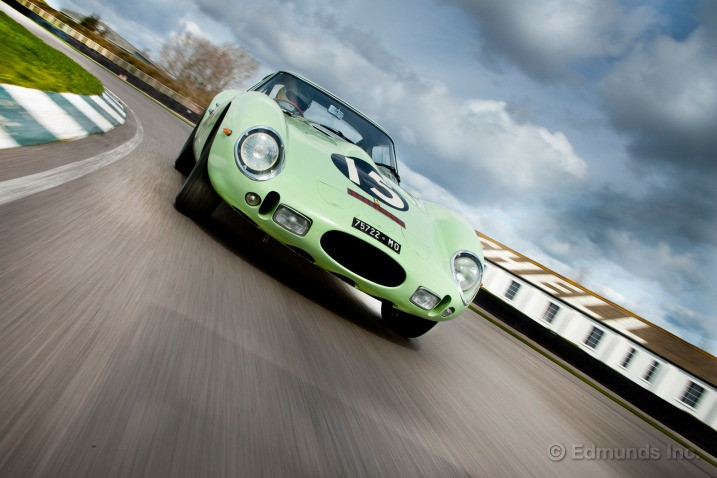 O masina veche de 50 de ani a devenit cea mai scumpa din istorie.Cum arata "bestia" de 35 mil dolari