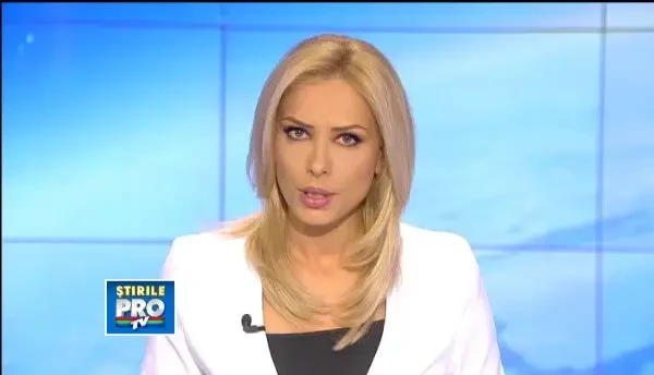 Egiptenii, din nou in strada. 10.000 de oameni protesteaza la Cairo, dupa sentinta data lui Mubarak