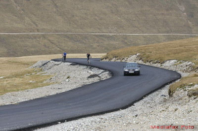 Cea mai inalta sosea din Romania, realizata in proportie de 81,5%. Cand va fi gata Transalpina.FOTO