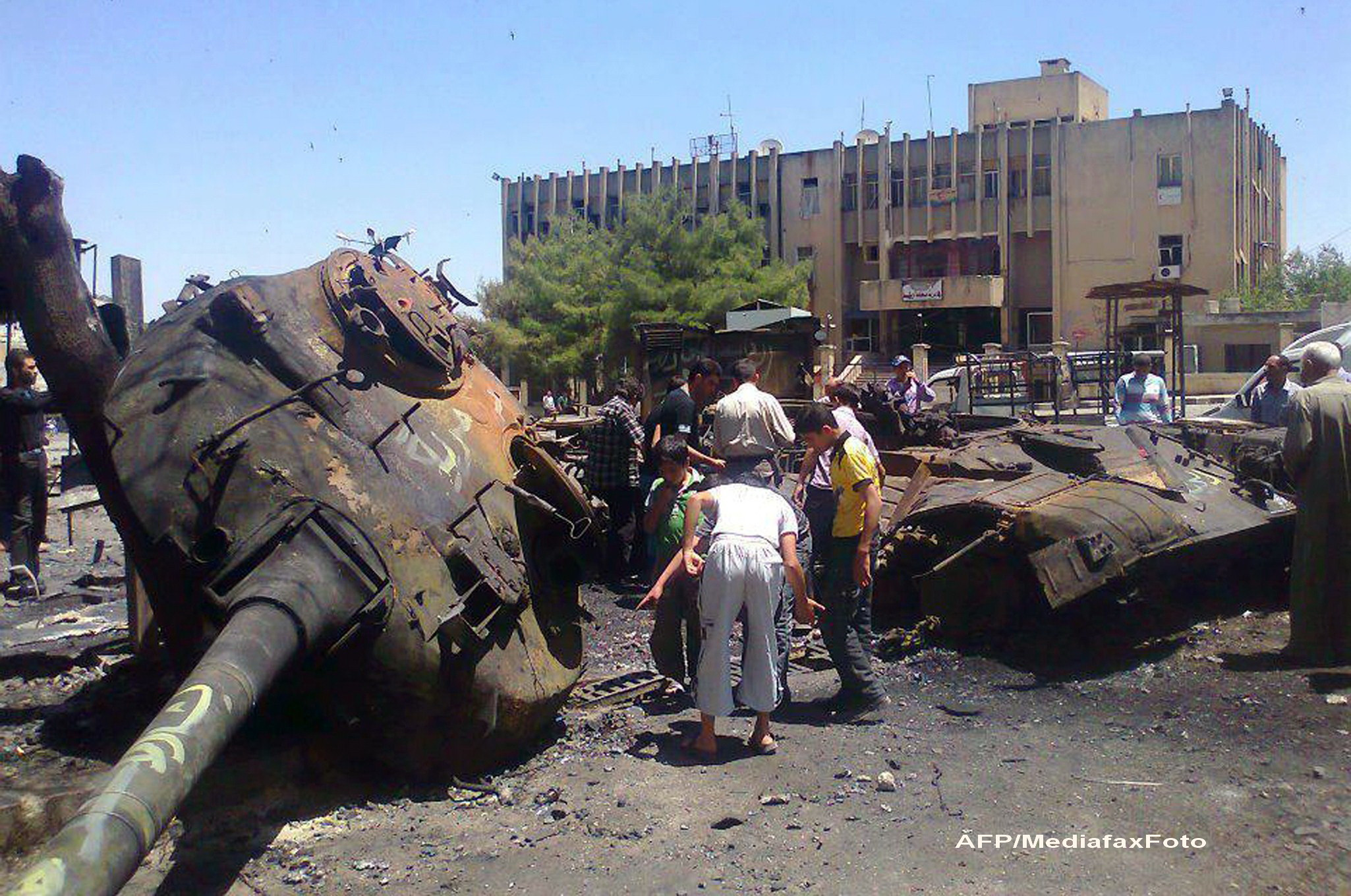 Inca un MASACRU in regiunea Hama, Siria. Peste 100 de persoane au fost ucise, inclusiv 20 de copii