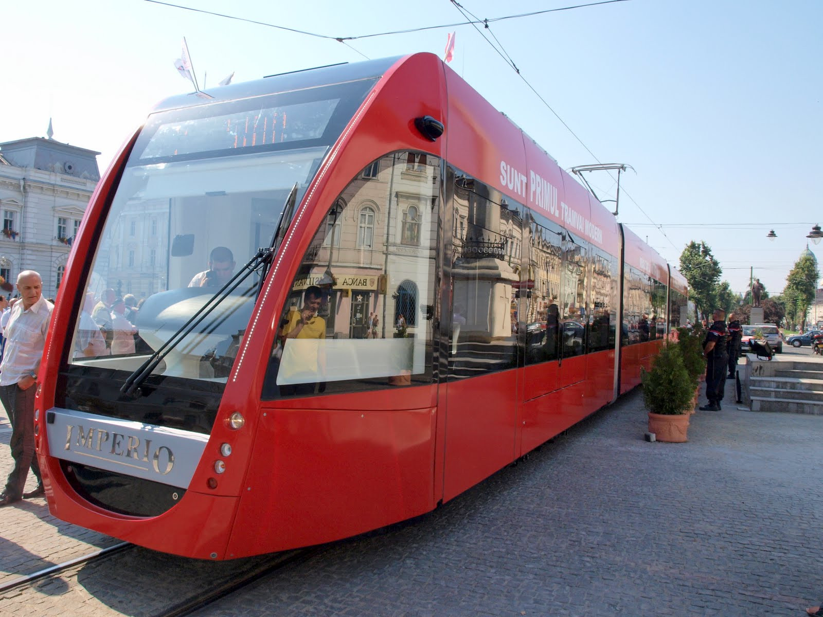 Tramvaie noi pentru aradeni, cumparate cu milioane de euro imprumutati de la BERD