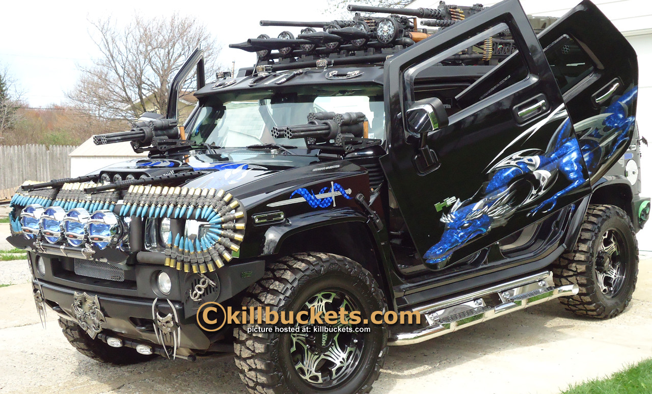 PARTY in GARAJ cu un Hummer tunat de un baiat ILUMINAT :) VIDEO