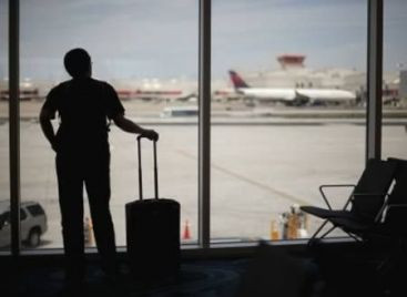 Miliardarul fara casa sau tanarul care traieste in aeroport. Cele mai ciudate "locuinte" din lume