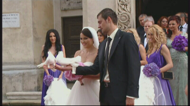 Fotbalistul Gabi Tamas s-a casatorit cu aleasa inimii, dupa 8 ani de relatie