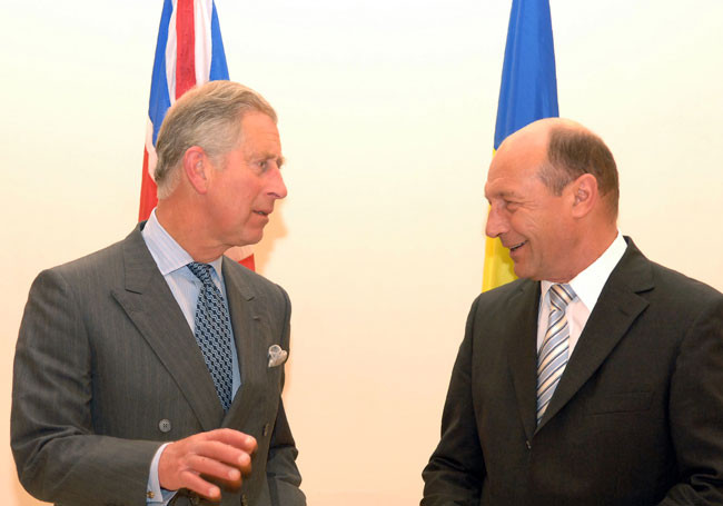 Gafa presedintelui Basescu si a premierului Ponta, la intalnirea cu Printul Charles