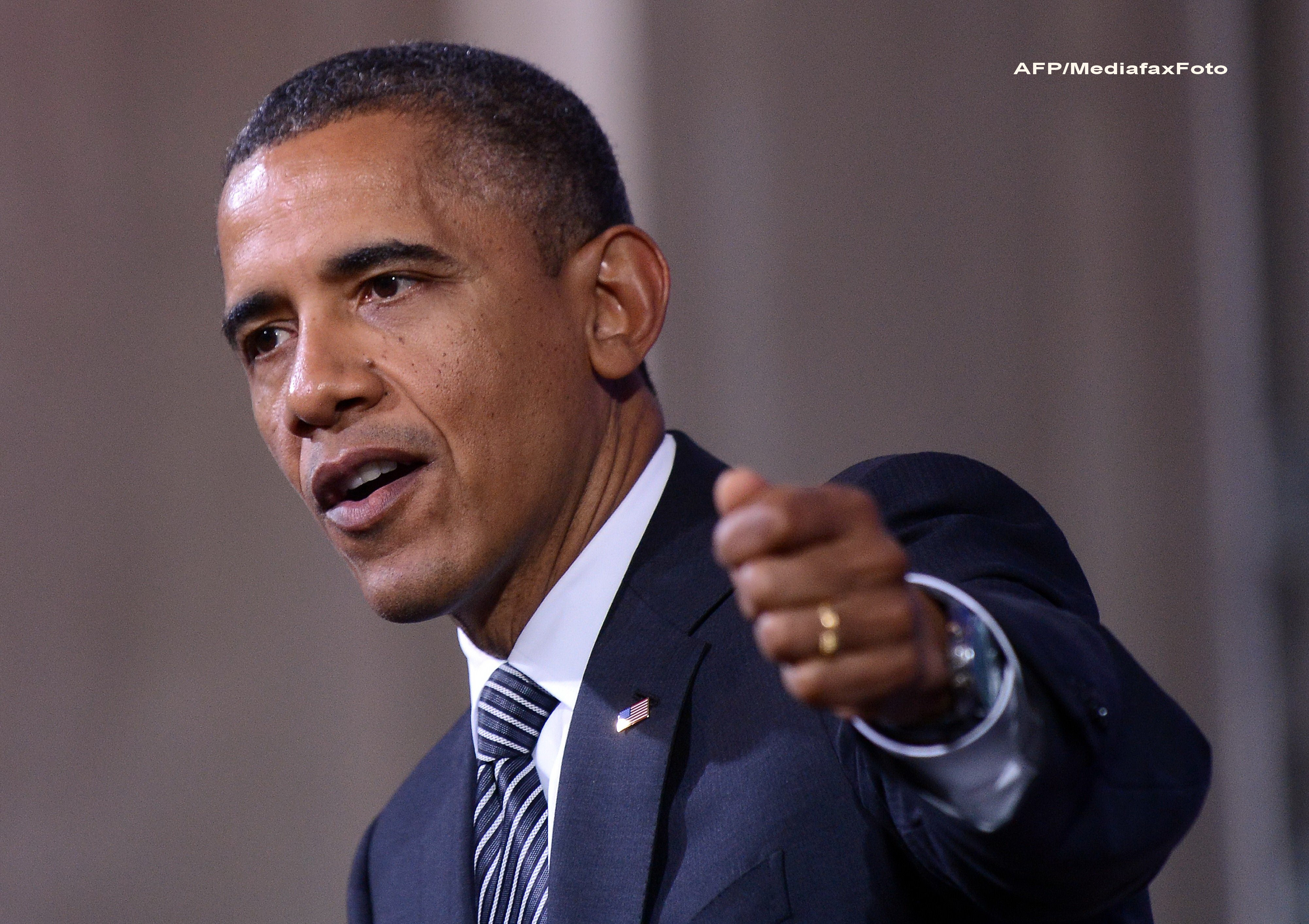 Barack Obama il ataca pe Mitt Romney: Programul lui electoral poate incapea intr-un mesaj pe Twitter