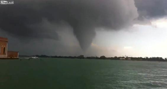 VIDEO. Imaginea care a ingrozit unul din cele mai vizitate orase din lume