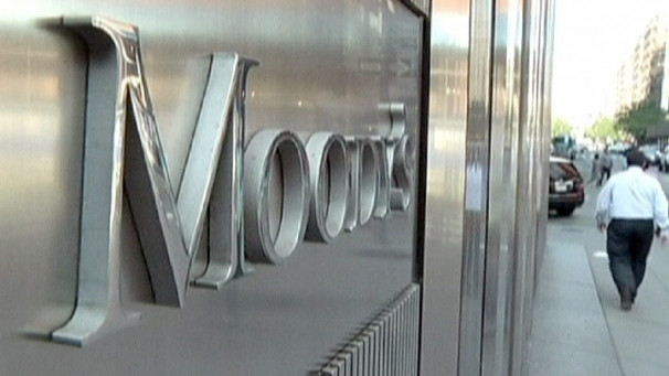 Noaptea neagra a bancilor. Presa din Spania anunta o retrogradare masiva pregatita de Moody's