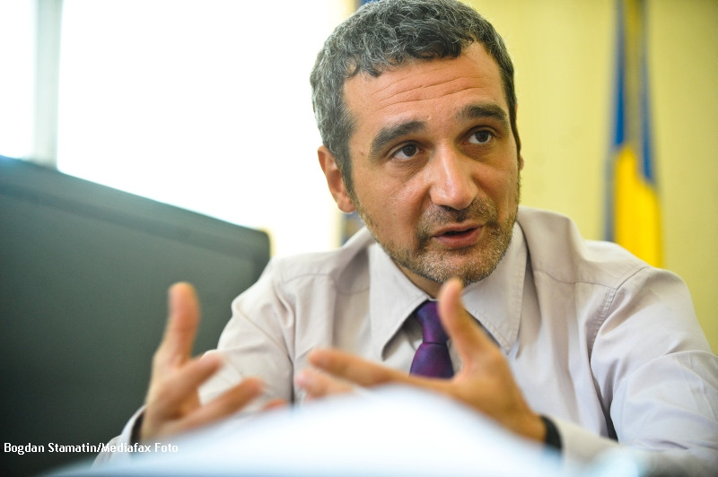 Lazaroiu, despre Ungureanu si Papahagi: Doua virgule in politica romaneasca