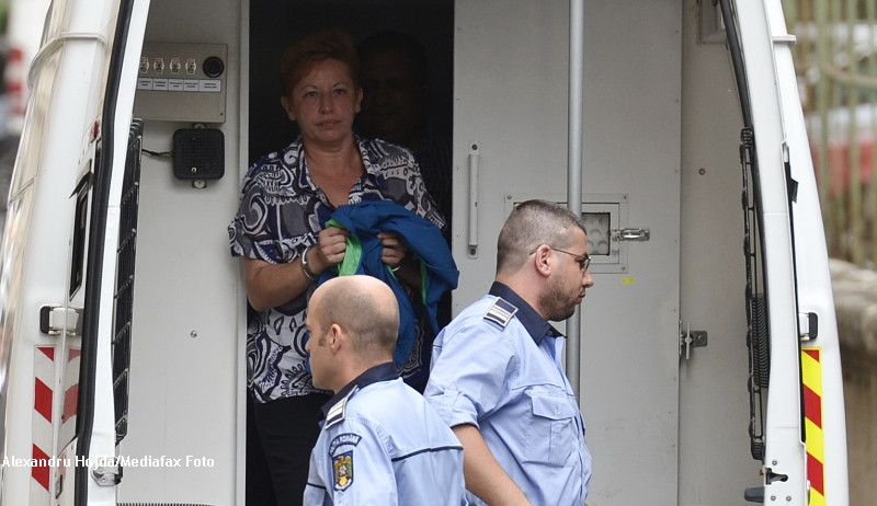 Judecatoarea arestata pentru coruptie sexuala, dupa ce si-a santajat amantul, trimisa in judecata