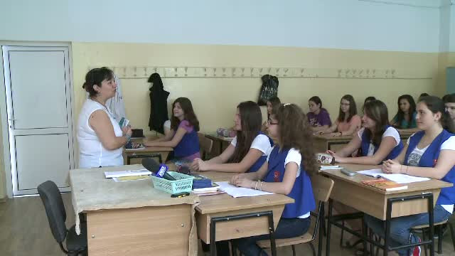 Ultima zi in banci pentru elevii de clasa a VIII-a. Peste zece zile au prima proba de evaluare