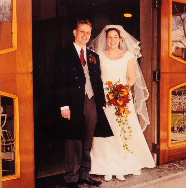 "Sa faci sex". Testamentul de necrezut lasat de o femeie pentru sot. Ghidul vaduvului, reinventat