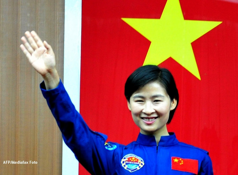 China a trimis in spatiu prima femeie astronaut din istoria acestei tari