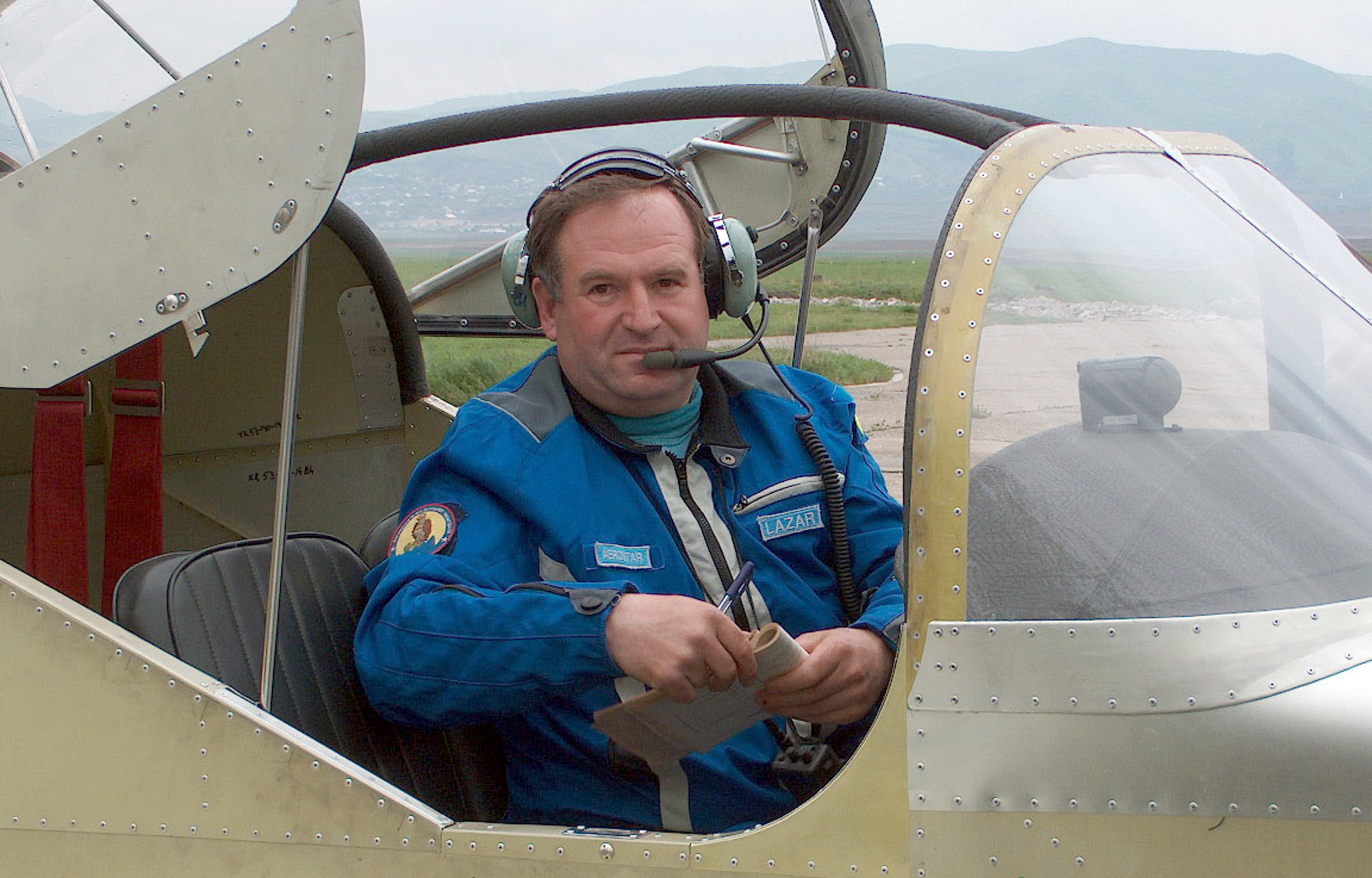 Petru Lazar, inmormantat miercuri la Bacau. Povestea unuia dintre cei mai buni piloti ai Romaniei