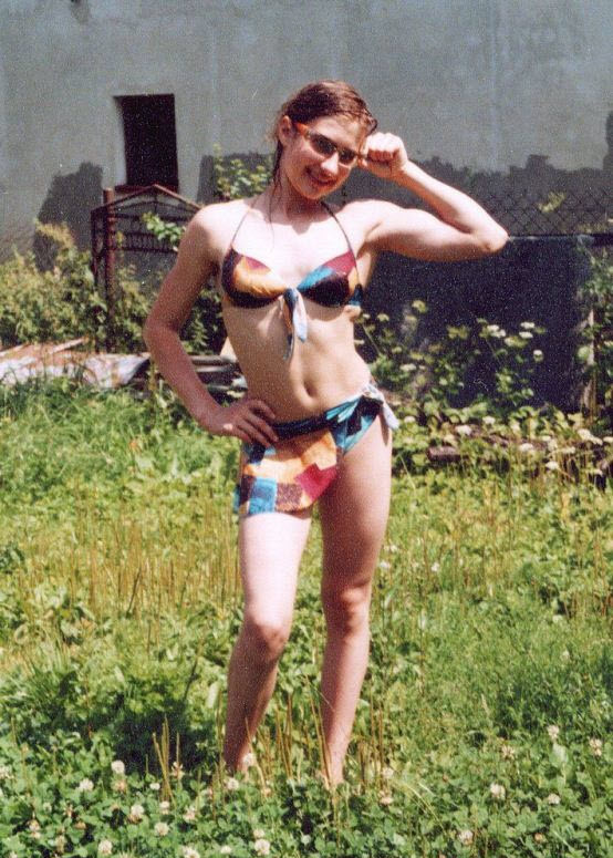 Pare o fata absolut normala. Putini barbati se pot insa compara cu ea. FOTO