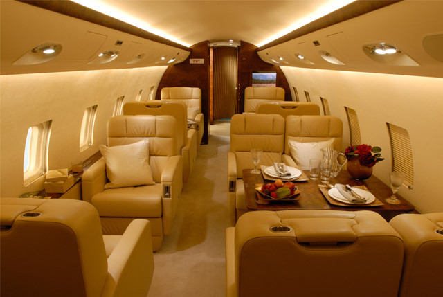 Bombardier Challenger 850