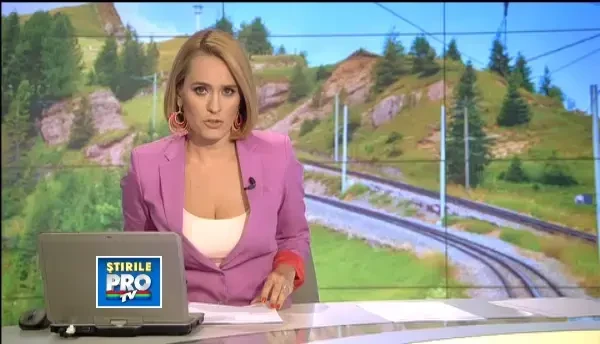 Incident unic intre Predeal si Brasov. O locomotiva a pornit de pe loc fara mecanic si s-a rasturnat