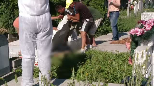 Un timisorean a plecat la cimitir sa aprinda o lumanare, dar a sfarsit strivit sub o piatra funerara