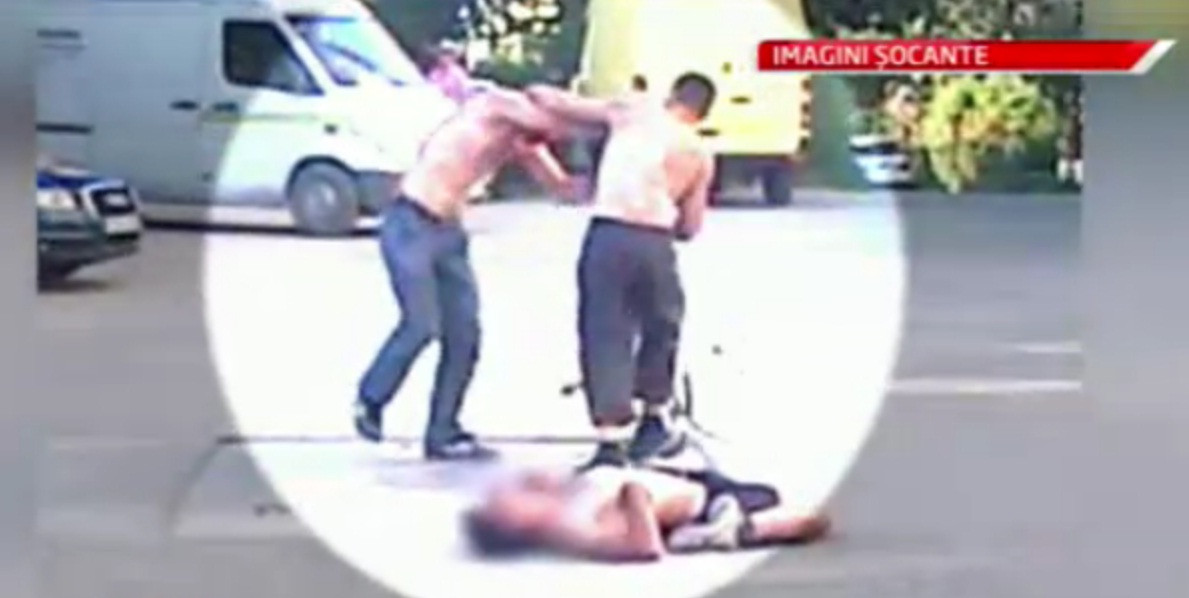 Scene dure la o terasa din Tulcea. 4 persoane s-au batut din cauza unui telefon mobil. VIDEO SOCANT
