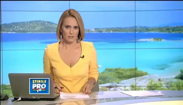 Criza economica inchide magazinele si terasele din Grecia. Turistii profita insa de preturi reduse