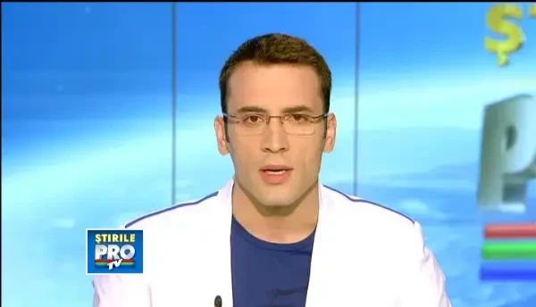 Armele lui Adrian Nastase, ridicate de anchetatori. Motivul pentru care inca era in posesia lor