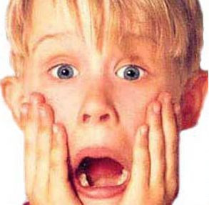 S-au ingrozit cand i-au privit cu atentie mainile. Ce au observat fotografii la Macaulay Culkin.FOTO