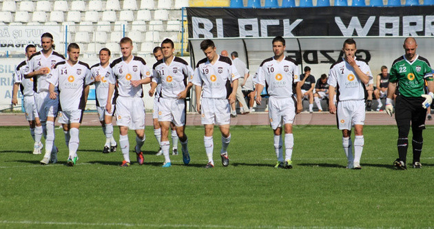Echipa de fotbal, desfiintata de propriul sofer