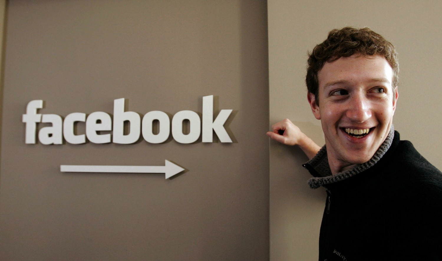 Cat valorezi pentru proprietarul Facebook, Mark Zuckerberg? Ce nu stiai despre FACEBOOK: VIDEO