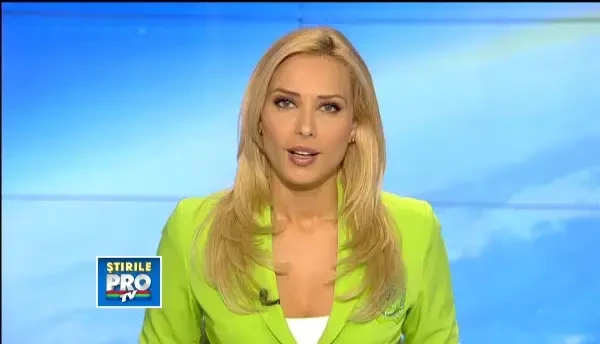 Fericiti ca a venit vacanta, cu trenul din Franta, elevii au inceput sa-si faca bagajele